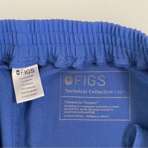 Figs Scrub Set Limited Edition Denim Blue Small Catarina Top  XS Tall Yola Pants - Picture 16 of 16